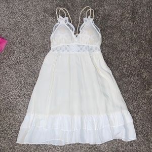 NEW Pink Lily White Won’t Forget me Lace Dress
